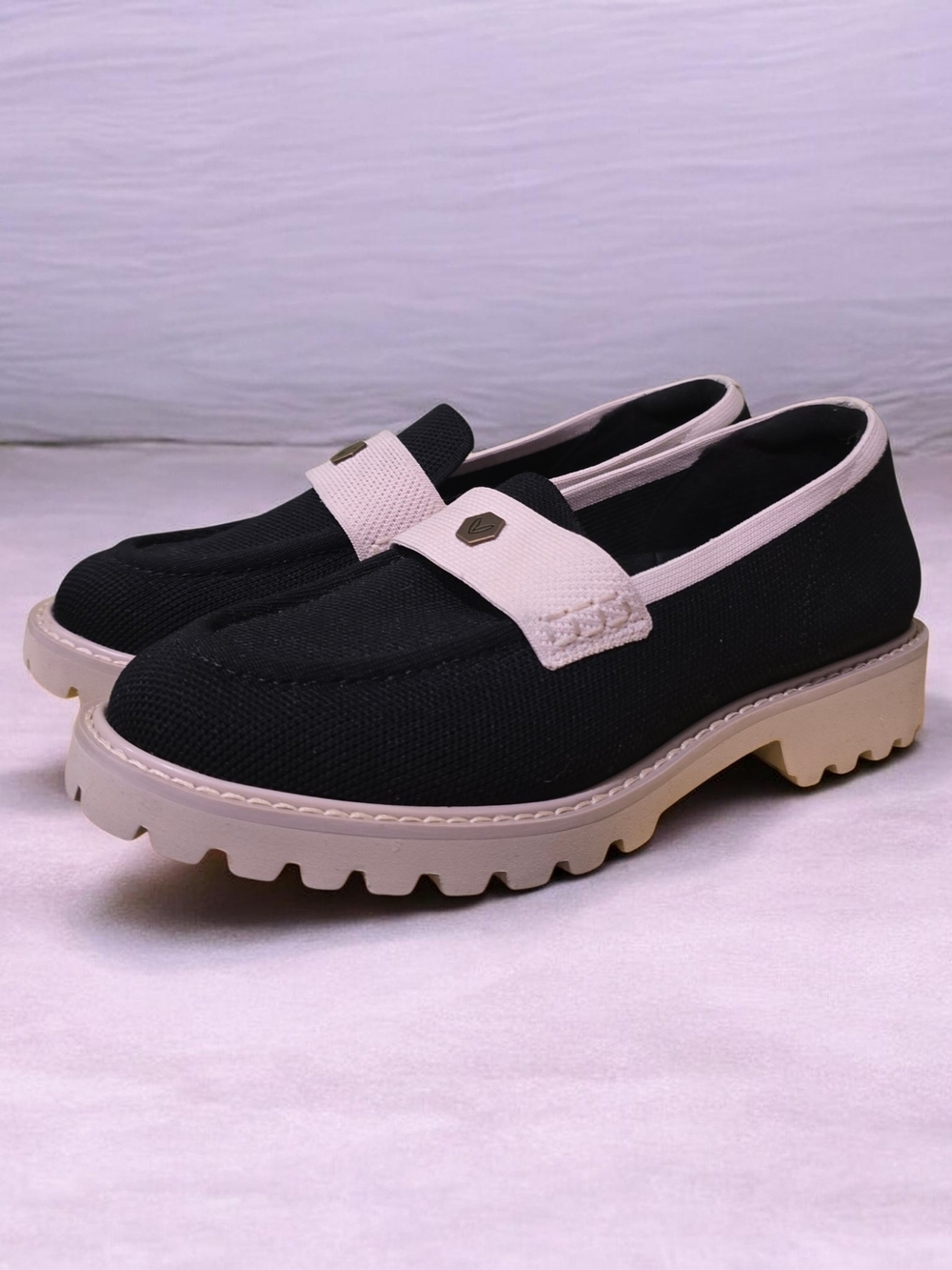 Vivaia Black and Cream Lug-Sole Women's Loafers